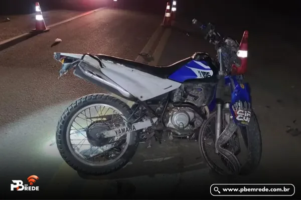 Duas mulheres morrem após caminhão entrar na contramão e colidir com moto, em Campina Grande