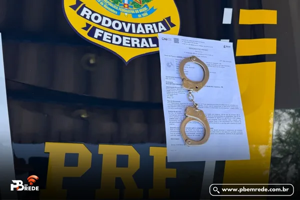Gabriel Freitas da Silva, suspeito de duplo homicídio em Cajazeiras, se entrega à PRF Cajazeiras