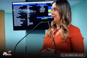 DIA DO JORNALISTA: Waléria Assunção protocola PL que garante livre estacionamento para imprensa em Campina Grande