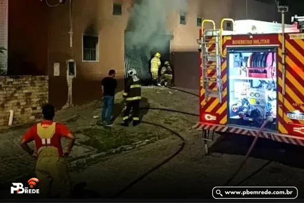 Incêndio destrói almoxarifado do Governo da Paraíba, em João Pessoa