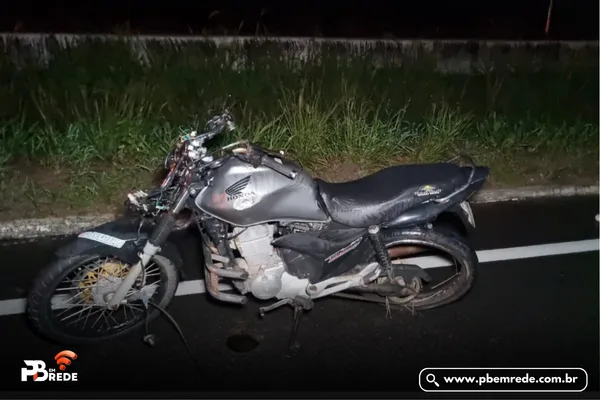 Dois homens morrem após acidente de moto com cavalo, em Santa Rita