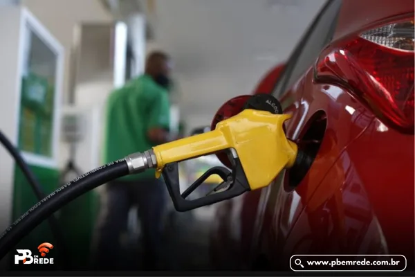 Petrobras reduz preço da gasolina em 5,6% para distribuidoras