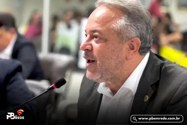 Anderson Pila cobra políticas públicas que garantam a moradia digna às famílias impactadas pelo VLT em Campina Grande