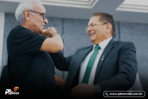 Cícero e Galdino fecham pacto e miram Governo em 2026: “Quem estiver melhor nas pesquisas recebe apoio”
