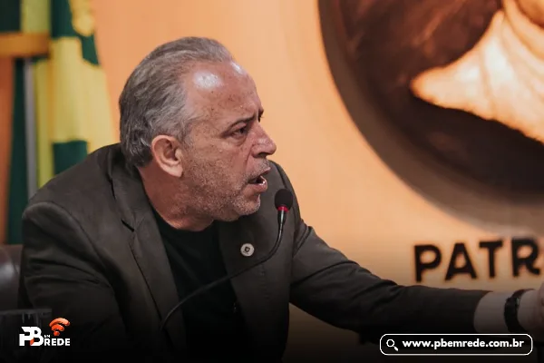 Vereador Anderson Pila cobra transparência sobre recursos da saúde e repasses atrasados ao Targino