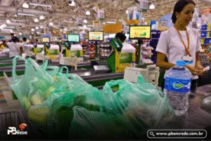 Inconstitucional: deixa de valer, na Paraíba, lei que obrigava supermercados a fornecer sacolas