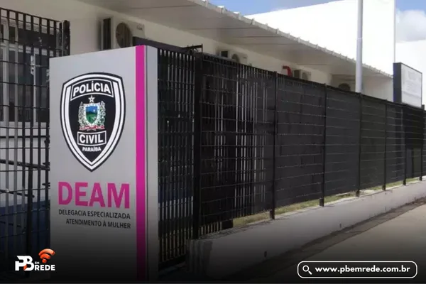 Professor é preso na PB suspeito de trocar notas por imagens íntimas de alunas