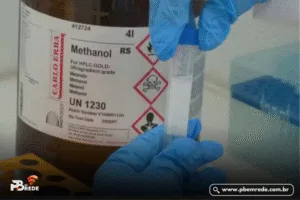 Polícia encontra frascos reutilizados em investigação de morte por intoxicação na Paraíba