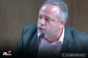 Vereador Anderson Pila formalizará denúncia no Ministério da Saúde sobre atraso nos pagamentos de servidores da saúde de Campina Grande
