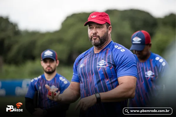 Eleito presidente do Treze, João Paiva anuncia Roberto Fernandes como novo técnico