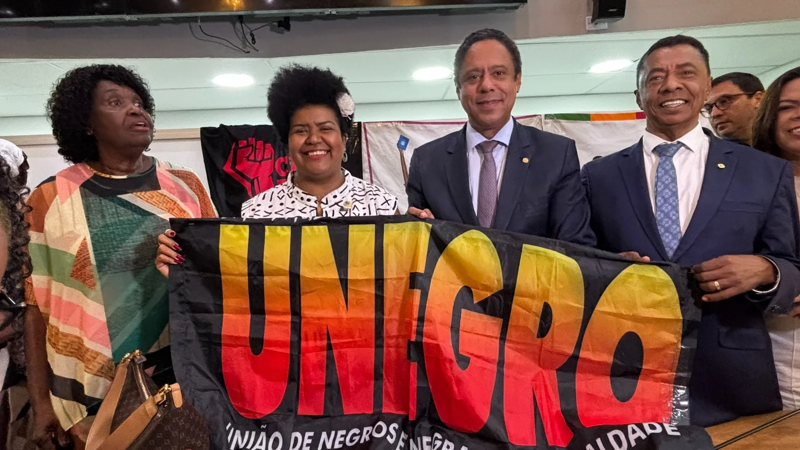 Vereadora Jô Oliveira defende mobilização popular pela aprovação da PEC 27 durante audiência na Assembleia Legislativa da Paraíba